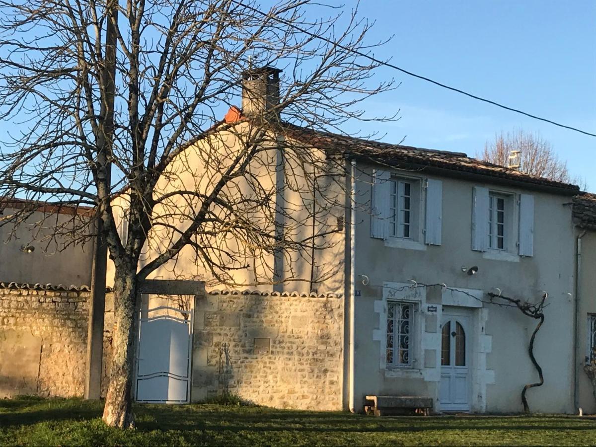 La Maison De Josephine Montignac-Charente Luaran gambar