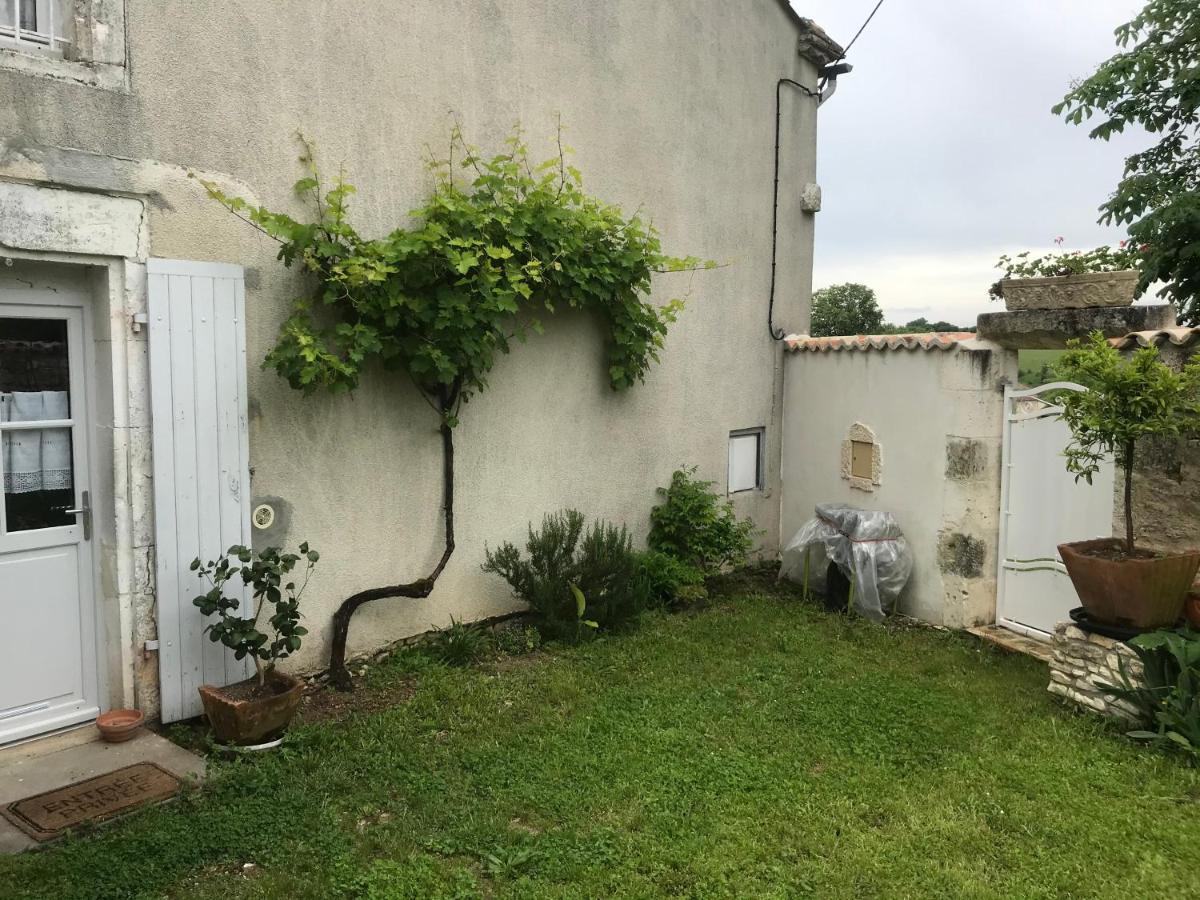 La Maison De Josephine Montignac-Charente Luaran gambar
