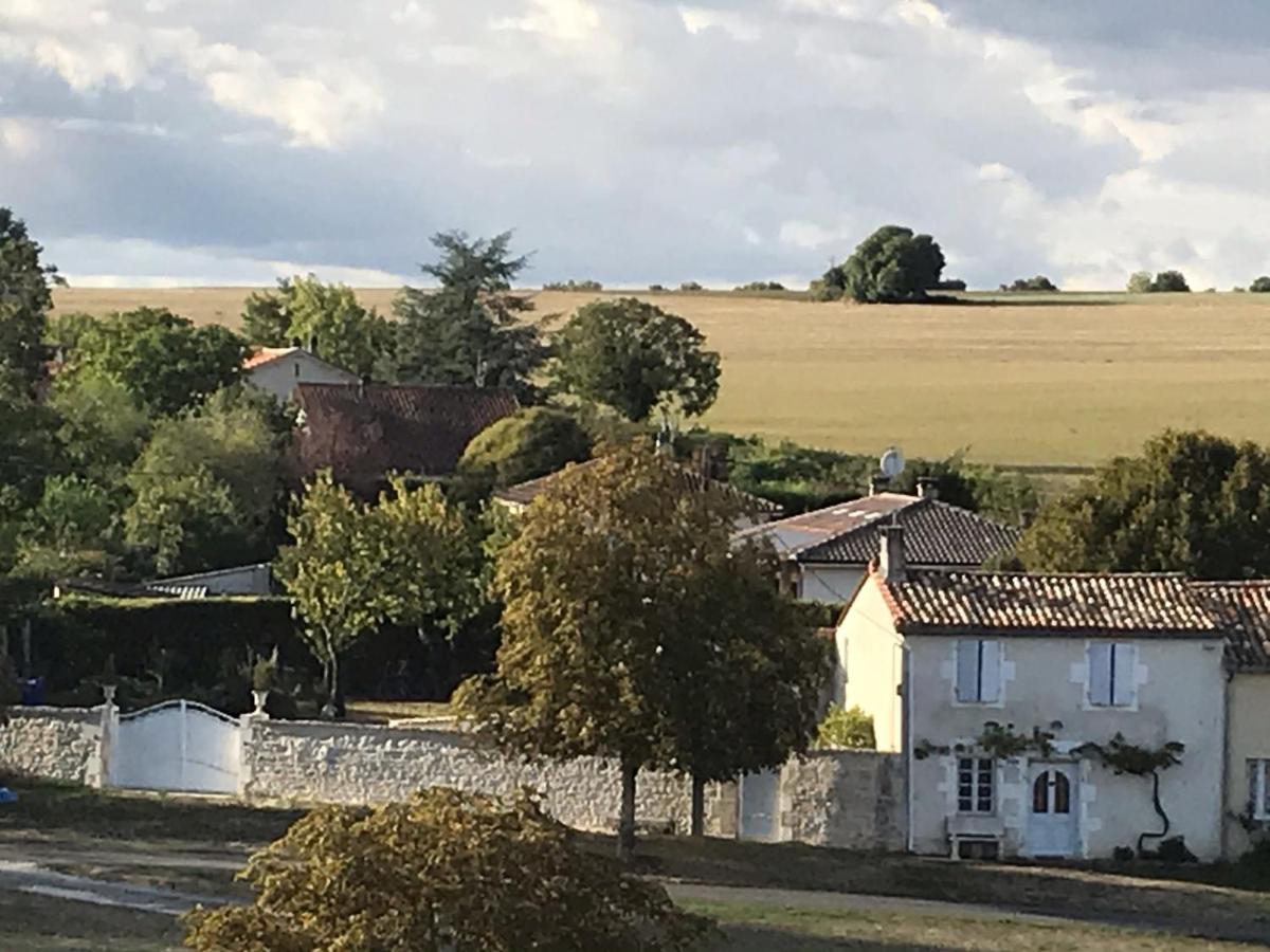 La Maison De Josephine Montignac-Charente Luaran gambar